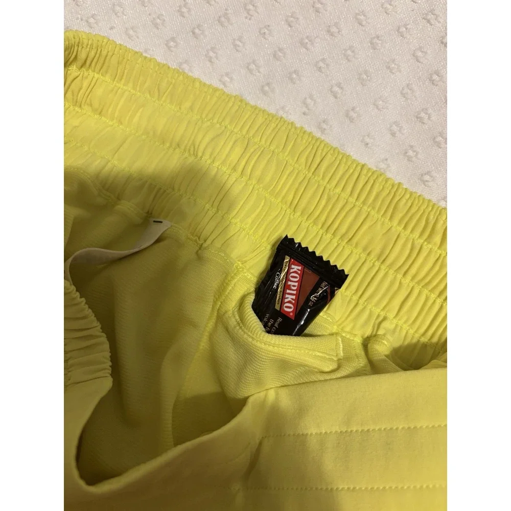 Lululemon Hotty Hot Running Shorts Women Size 4 Neon Yellow Lined